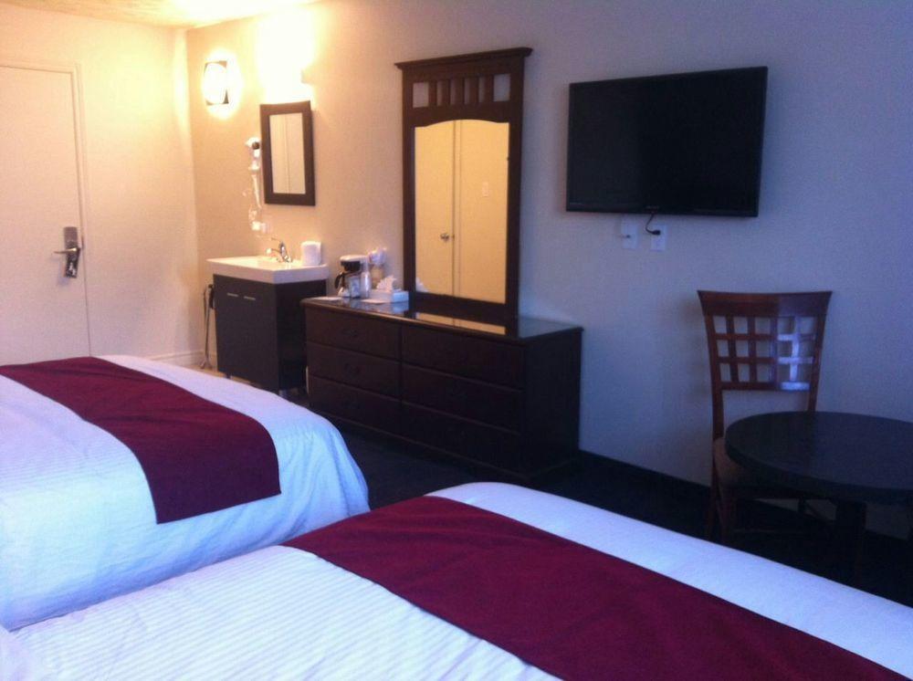 Hotel Le Principal 格兰比 外观 照片