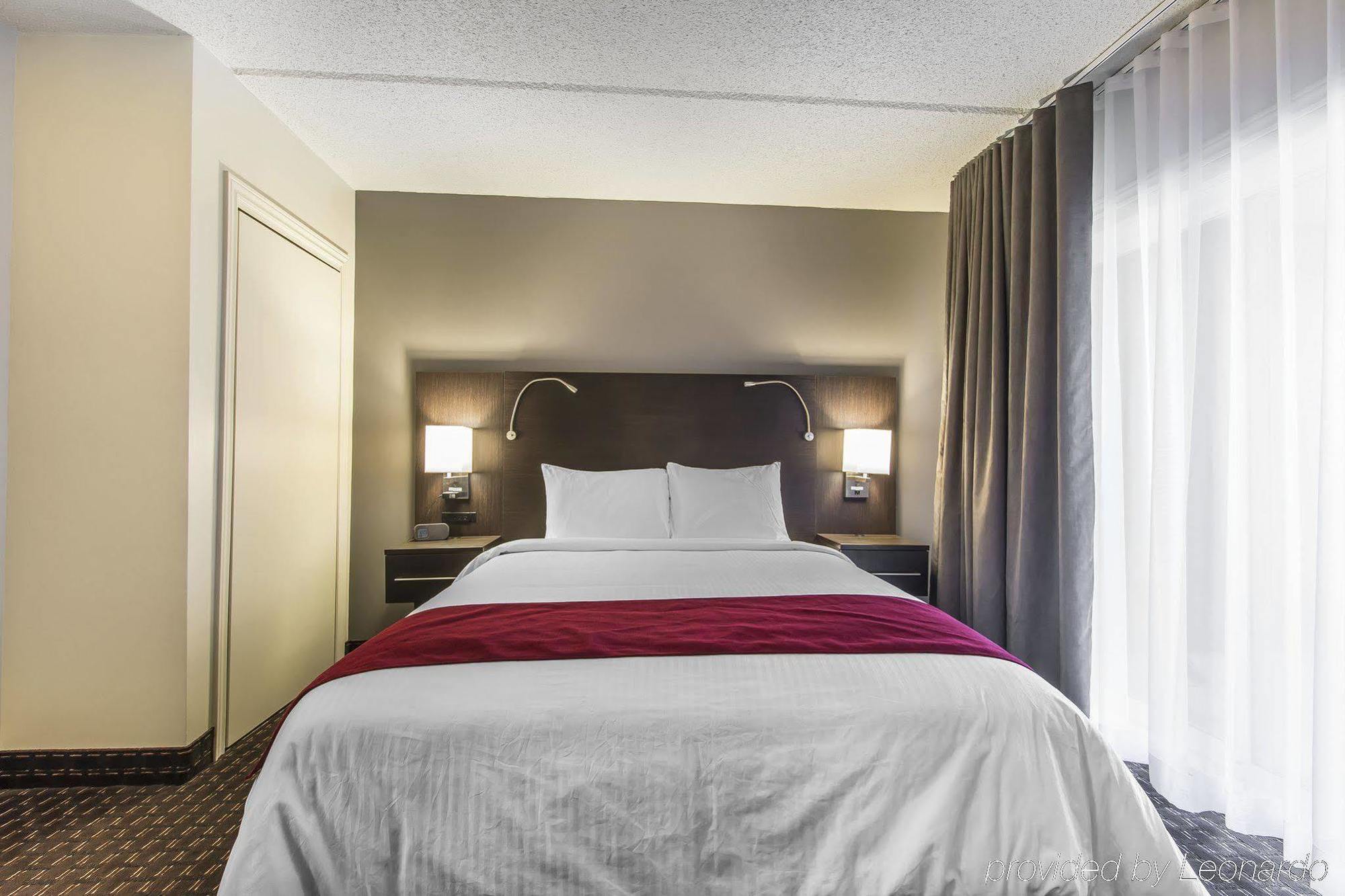 Hotel Le Principal 格兰比 外观 照片