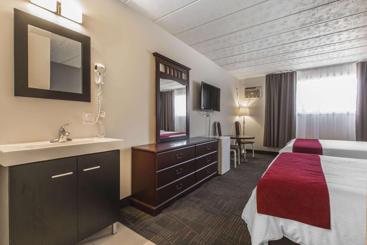 Hotel Le Principal 格兰比 外观 照片