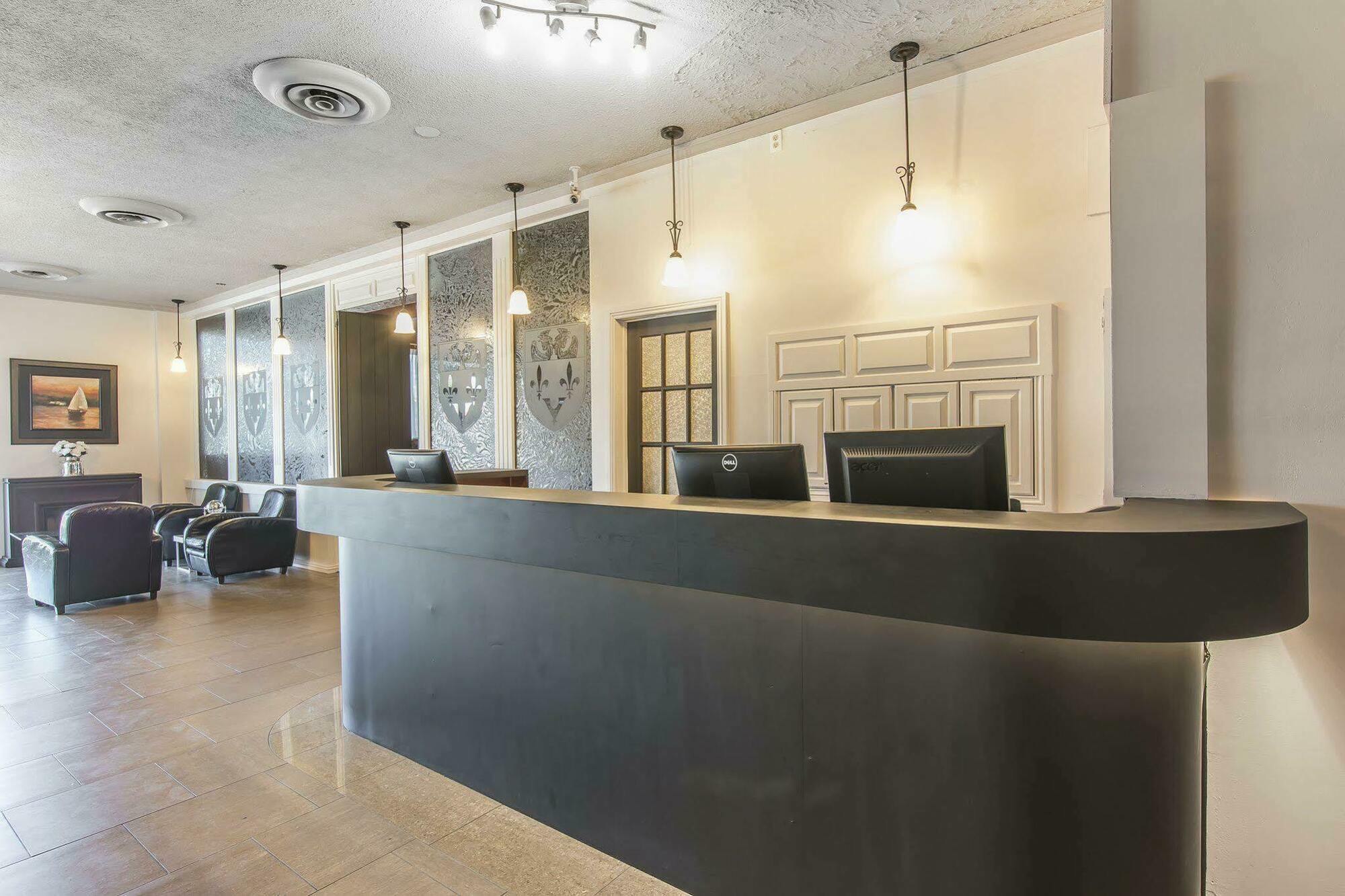 Hotel Le Principal 格兰比 外观 照片